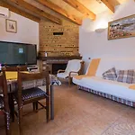 Au Village Semesterbostad Roques (Haute-Garonne)