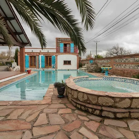 Au Village בית נופש Roques (Haute-Garonne)
